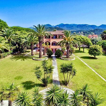 Villa Pami Almiros Beach Bagian luar foto