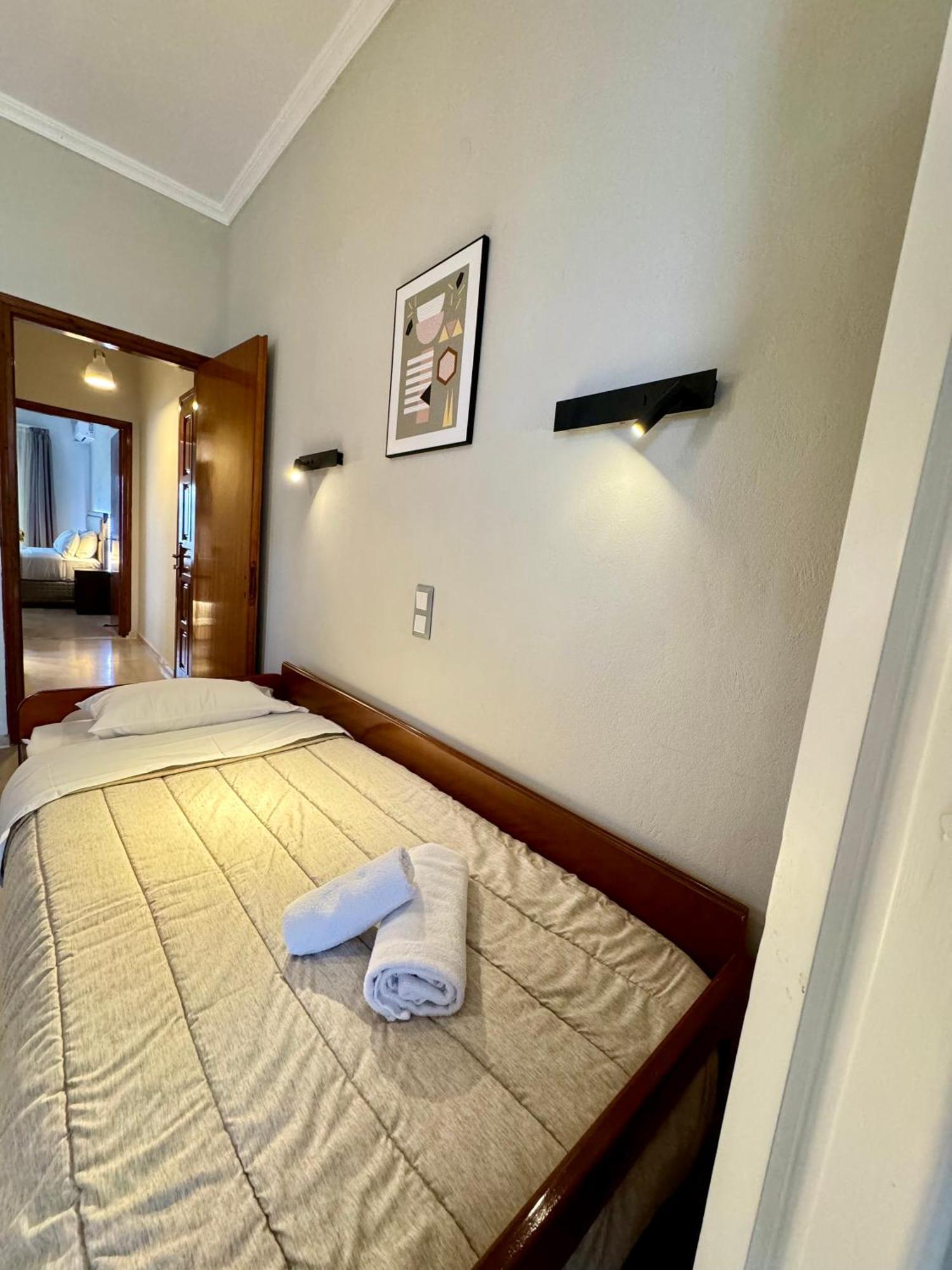 Villa Pami Almiros Beach Bagian luar foto