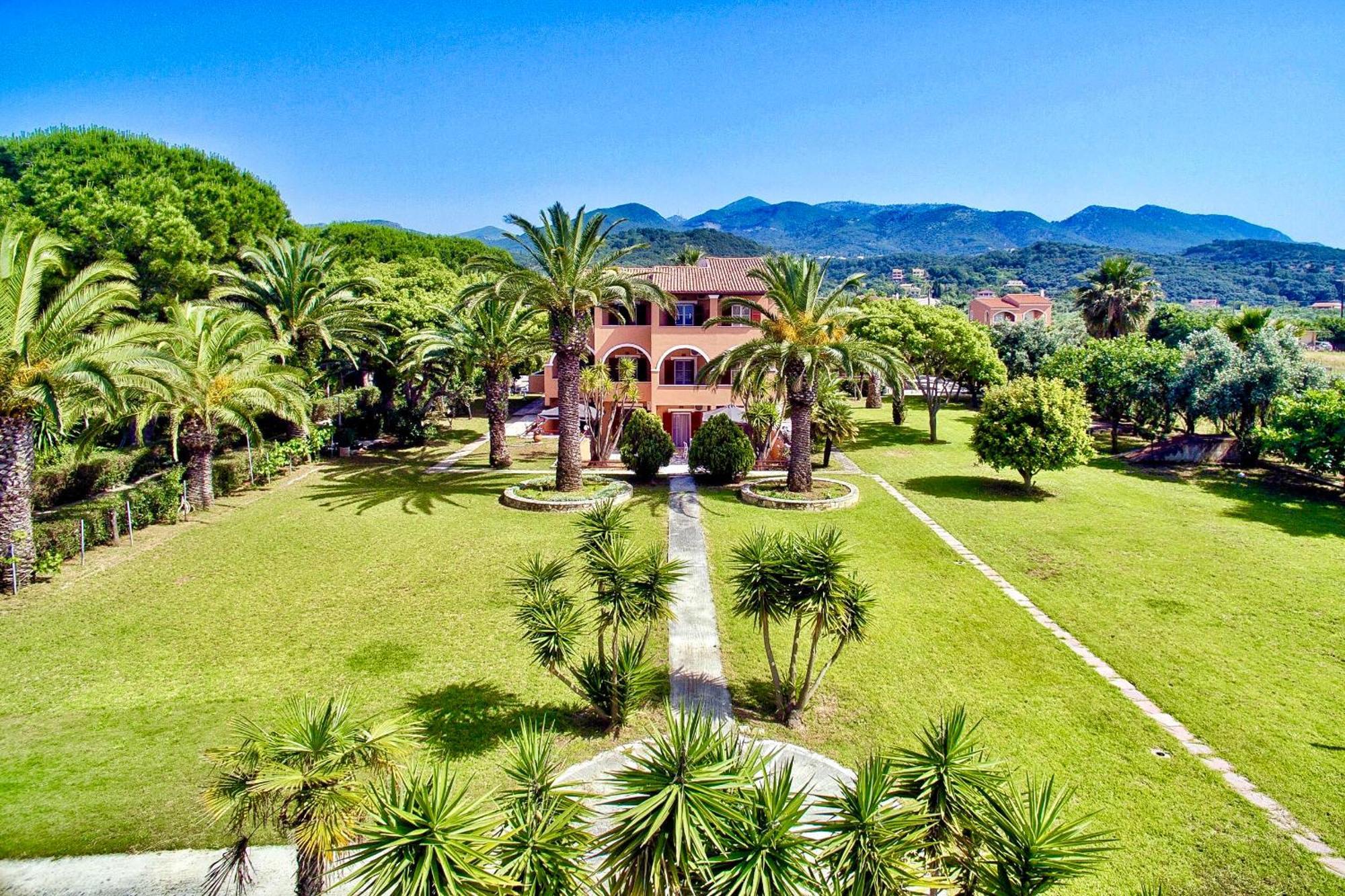 Villa Pami Almiros Beach Bagian luar foto